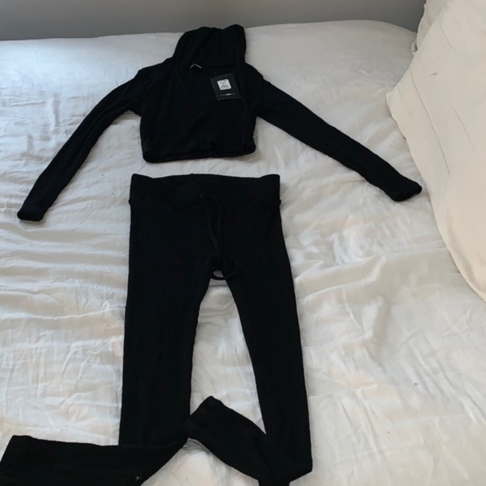 BRAND NEW Fashion Nova wanderlust set ✨ Small